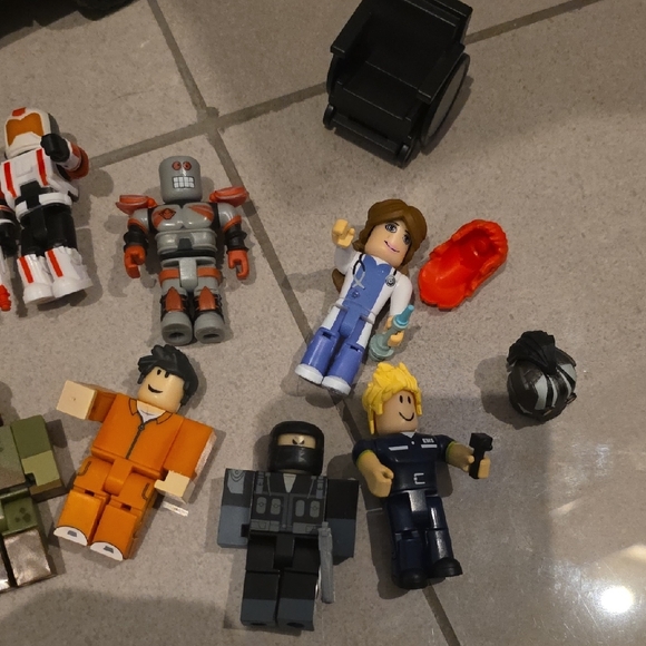 Roblox Bundle Set - Picture 2 of 6